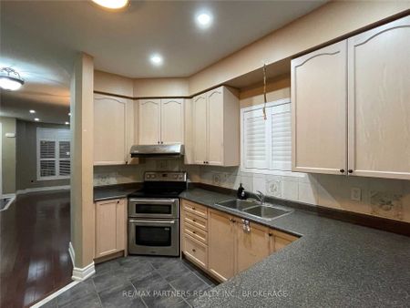 For Lease - 109 Rainbow Valley Crescent, Markham, Ontario - Photo 4