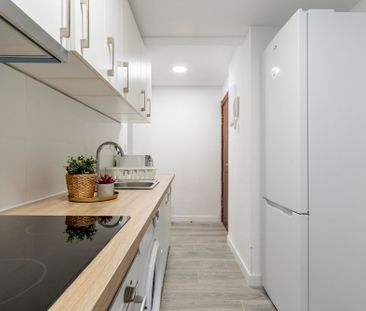 Modern Room with private bathroom in Usera - Photo 1