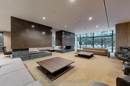 27 Bathurst Street #716 - Photo 2