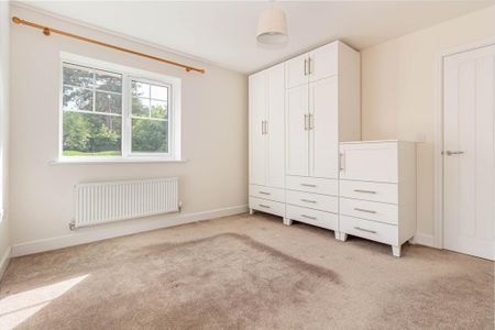 1 bedroom semi-detached house to rent - Photo 2