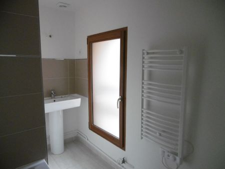 STUDIO PALAISEAU 27,27 m² - Photo 4