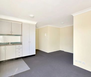 Unit 74/8 Waters Road, - Photo 1