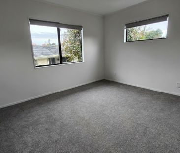 Local, Convenient, Easy! - Photo 2