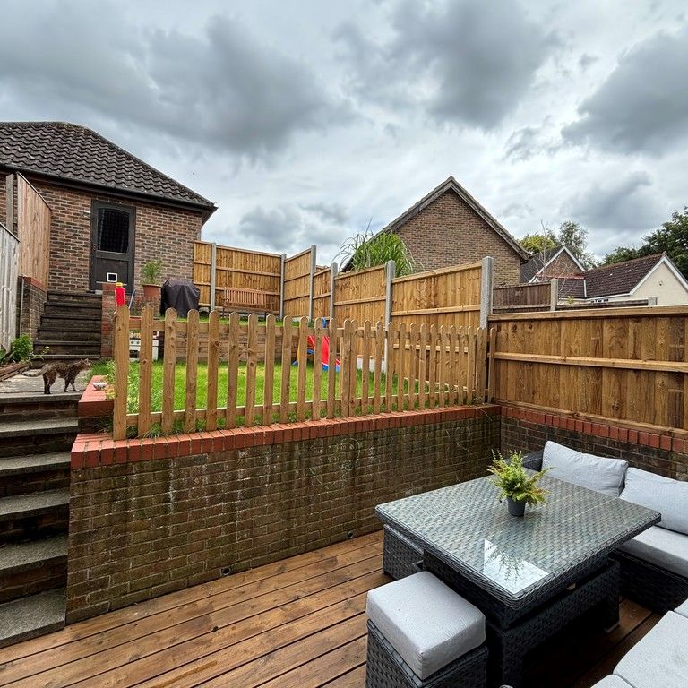 Pendlesham Rise, Drayton - Photo 1