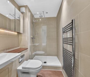 2 bedroom flat to rent - Photo 2