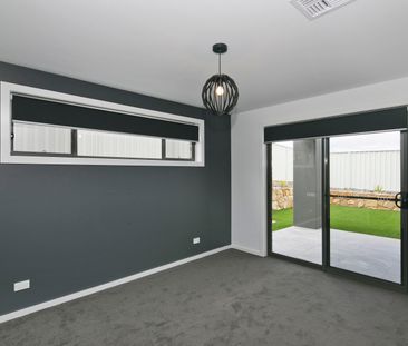 19B Bronhill Street, Moncrieff ACT 2914 - House For Rent | Domain - Photo 3