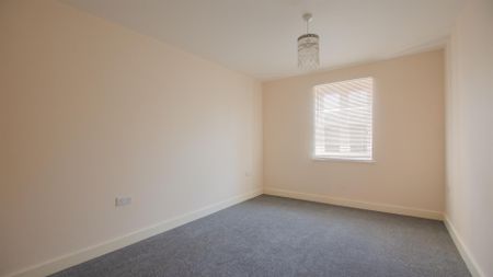 Stephenson Court, Stephenson Way, York, YO26 6AU - Photo 2