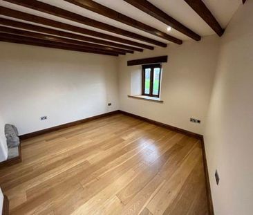 3 bedroom barn conversion to rent - Photo 1