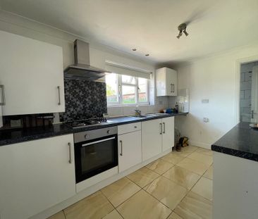 1 Bedroom For Rent - Photo 4
