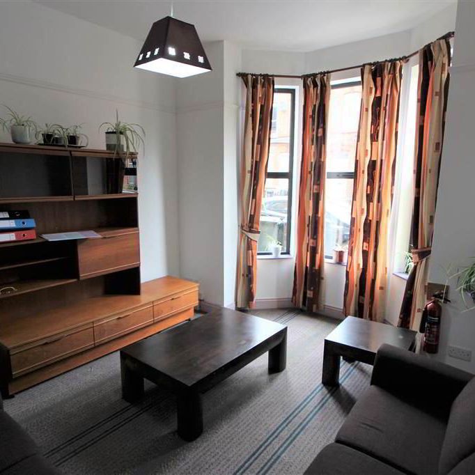 4 Malone Avenue, Malone Road, Belfast, BT9 6ER - Photo 1