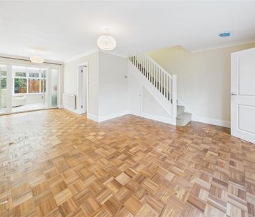 4 bedroom semi-detached house to rent - Photo 5