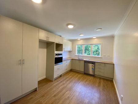 Close to town - Photo 5