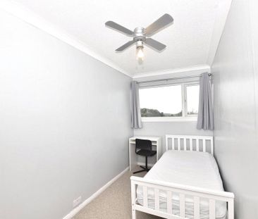 4 bedroom terraced house to rent - Photo 3
