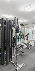 Light-Filled and Spacious Two-Bedroom Apartment - Photo 4