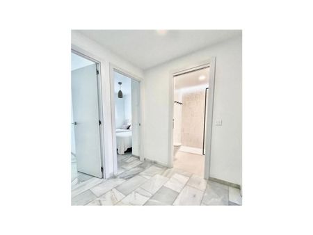 4 bedroom luxury Semidetached House for rent in Marbella, Spain - Photo 3