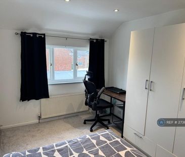 1 bedroom in a house share to rent - Photo 5