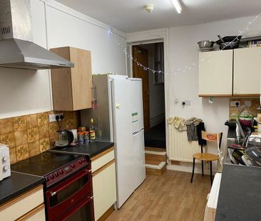 5 bedroom house to rent - Photo 1