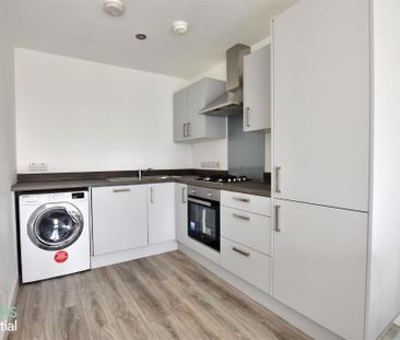 Apt 10, 25 Bridge End, Belfast, BT5 4AW - Photo 5