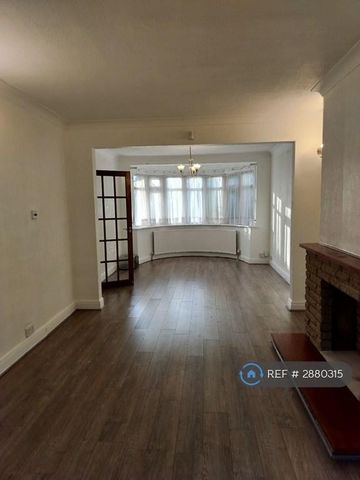 3 bedroom terraced house to rent - Photo 3