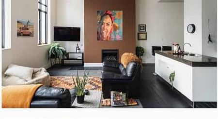 Stylish 2bdrm fully furnished apartment - Photo 4