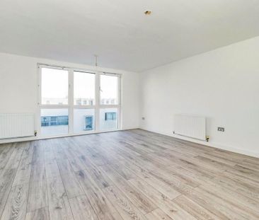 1 Bed Flat, Church Road, IG11 - Photo 2