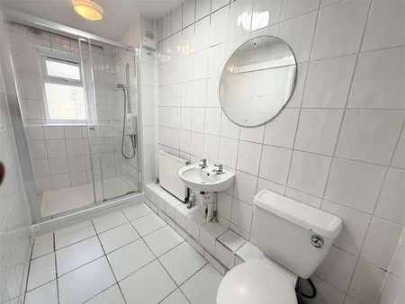 Denny Road, London, N9 - Photo 4