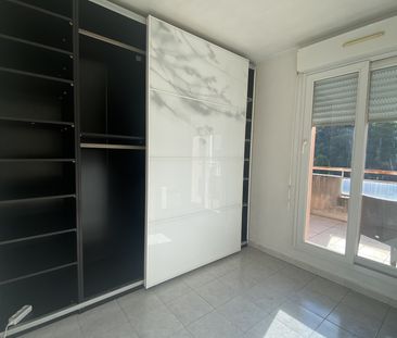 Location Appartement 1 pièce 21m² NICE 06300 - Photo 4