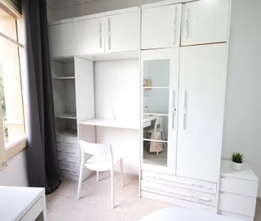 Carrer del Cinca, Barcelona, Catalonia 08030 - Photo 2