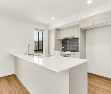 Welcome to your new home in the sought-after Munno Para Downs neigh... - Photo 6