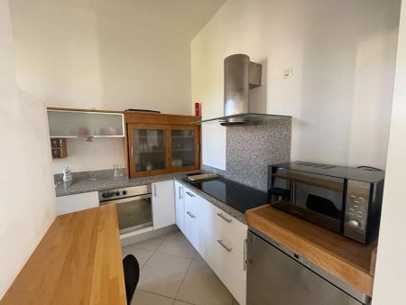 AIX EN PROVENCE - T 4 DUPLEX MEUBLE + DOUBLE PK - CENTRE VILLE - RARE A LA LOCATION - Photo 2