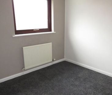 Guthrie Close - Photo 1