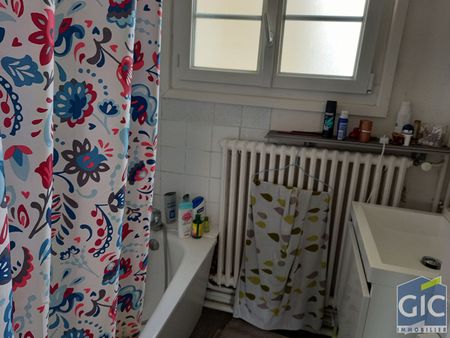 Location Appartement 4 pièces 84m² - Photo 4