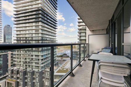 For Lease - 39 Annie Craig Drive Unit# 1402, Toronto, Ontario - Photo 5