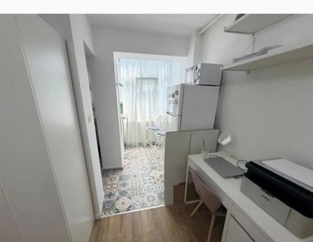Garsoniera în Alexandru cel Bun, et 2 - Photo 2