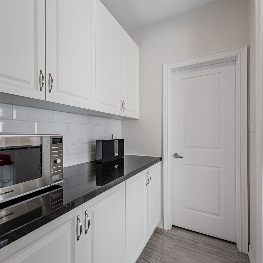 For Lease - 43 Starkweather Street, Aurora, Ontario - Photo 1