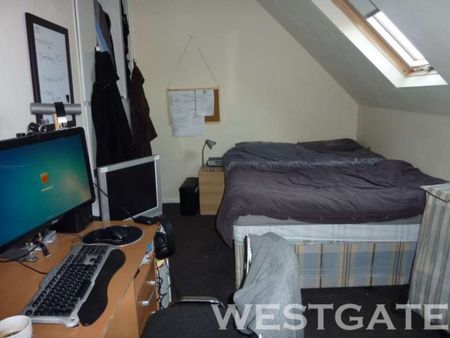 5 Bed - St Peters Road, University Area - Photo 5