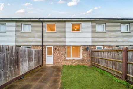 Cody Road, Waterbeach - Photo 3