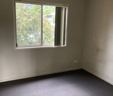 Modern Duplex-Style Townhouse - Photo 4