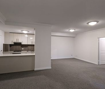 Modern Spacious Two Bedroom Apartment in Prime Parramatta Location! - Photo 5