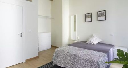 Calle de San Bernardo, Madrid, Community of Madrid 28015 - Photo 5