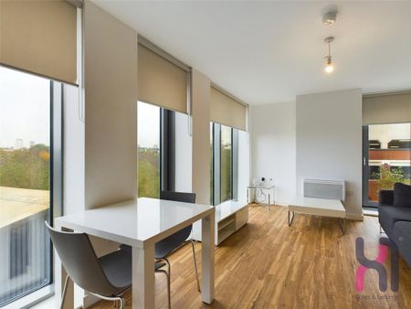 2 bedroom flat to rent - Photo 4