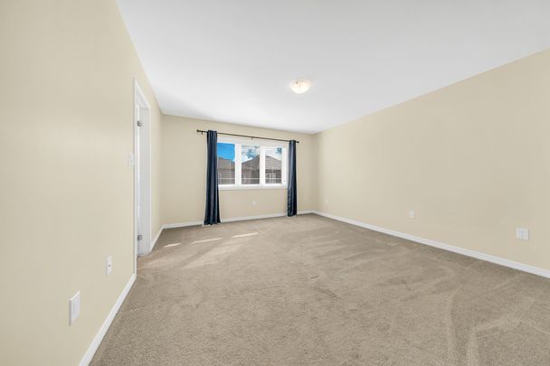 For Lease - 32 Mccargow Drive, Haldimand, Ontario - Photo 1