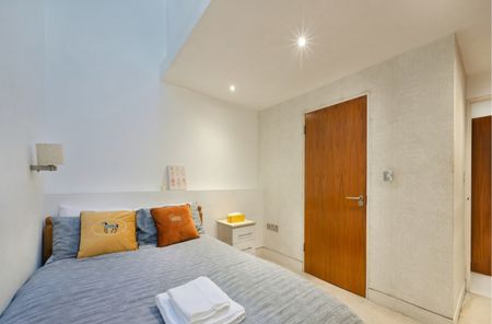 1 Bed Flat, Corio House, SE1 - Photo 3