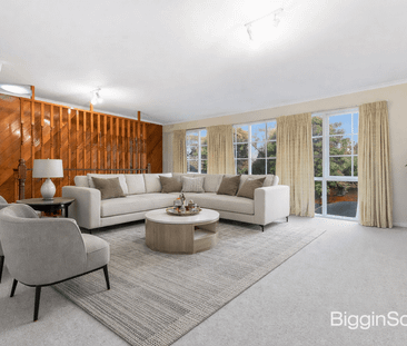 Large Family Entertainer in Prime Glen Waverley Location - Photo 1