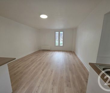 Location Appartement 1 pièce 27m² BRIE COMTE ROBERT 77170 - Photo 2
