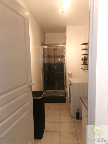 Location Appartement 1 pièce 27m² AIX EN PROVENCE 90ème - Photo 4