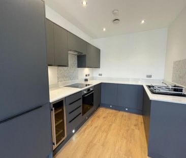 1 bedroom flat to rent - Photo 2