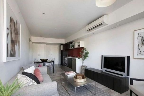 Modern With Private Outdoor Space - Photo 1