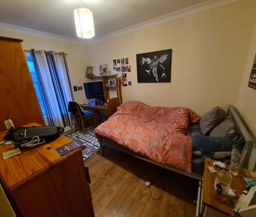 4 Bed - 52 Eden Drive, Burley, Leeds - LS4 2TN - Student - Photo 6