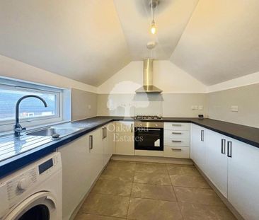 3 bedroom flat to rent - Photo 3